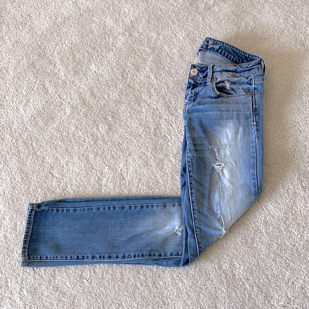 American Eagle Outfitters Blue Distressed Women Jeans